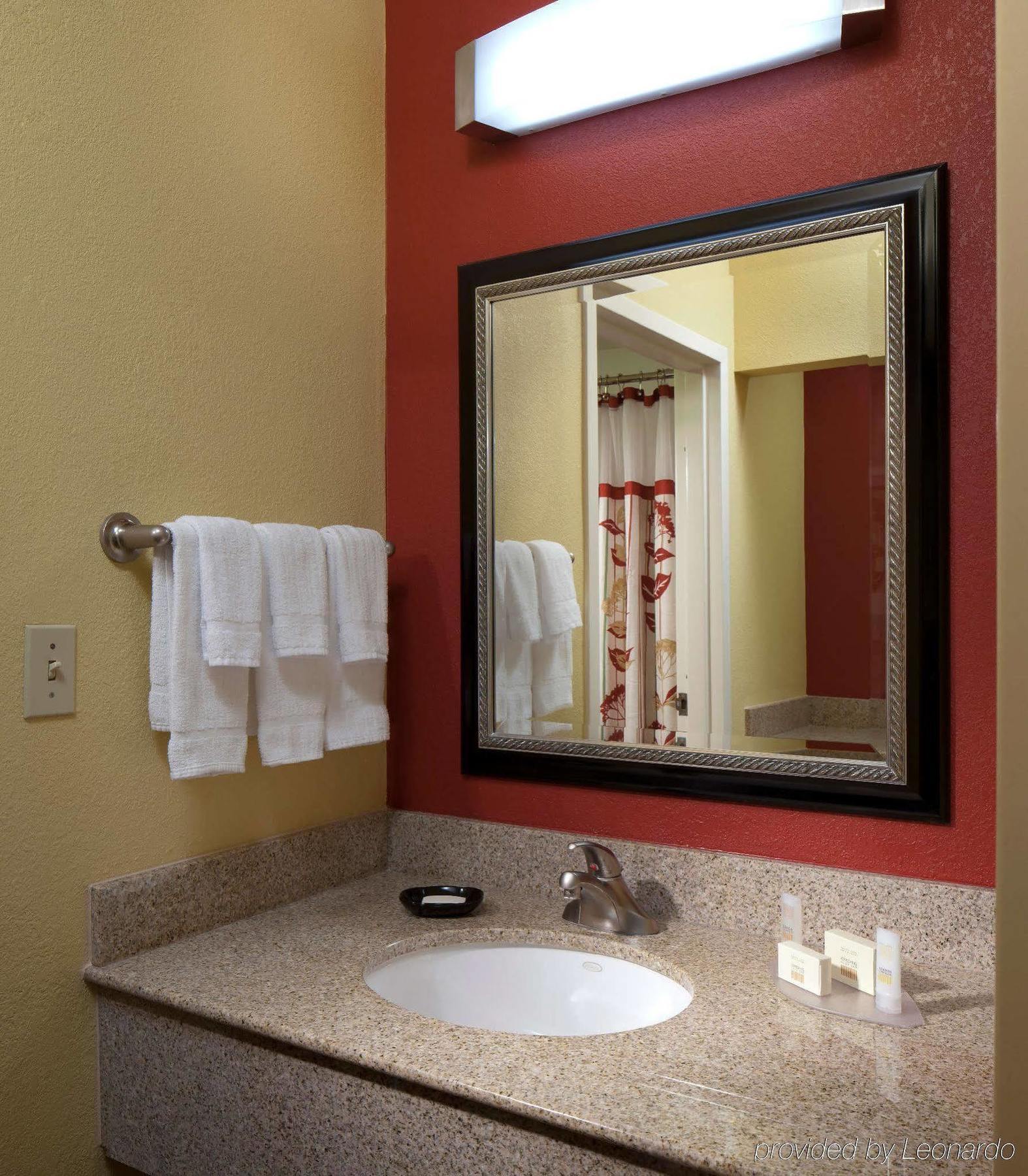 Courtyard By Marriott Jacksonville At The Mayo Clinic Campus/Beaches Екстериор снимка
