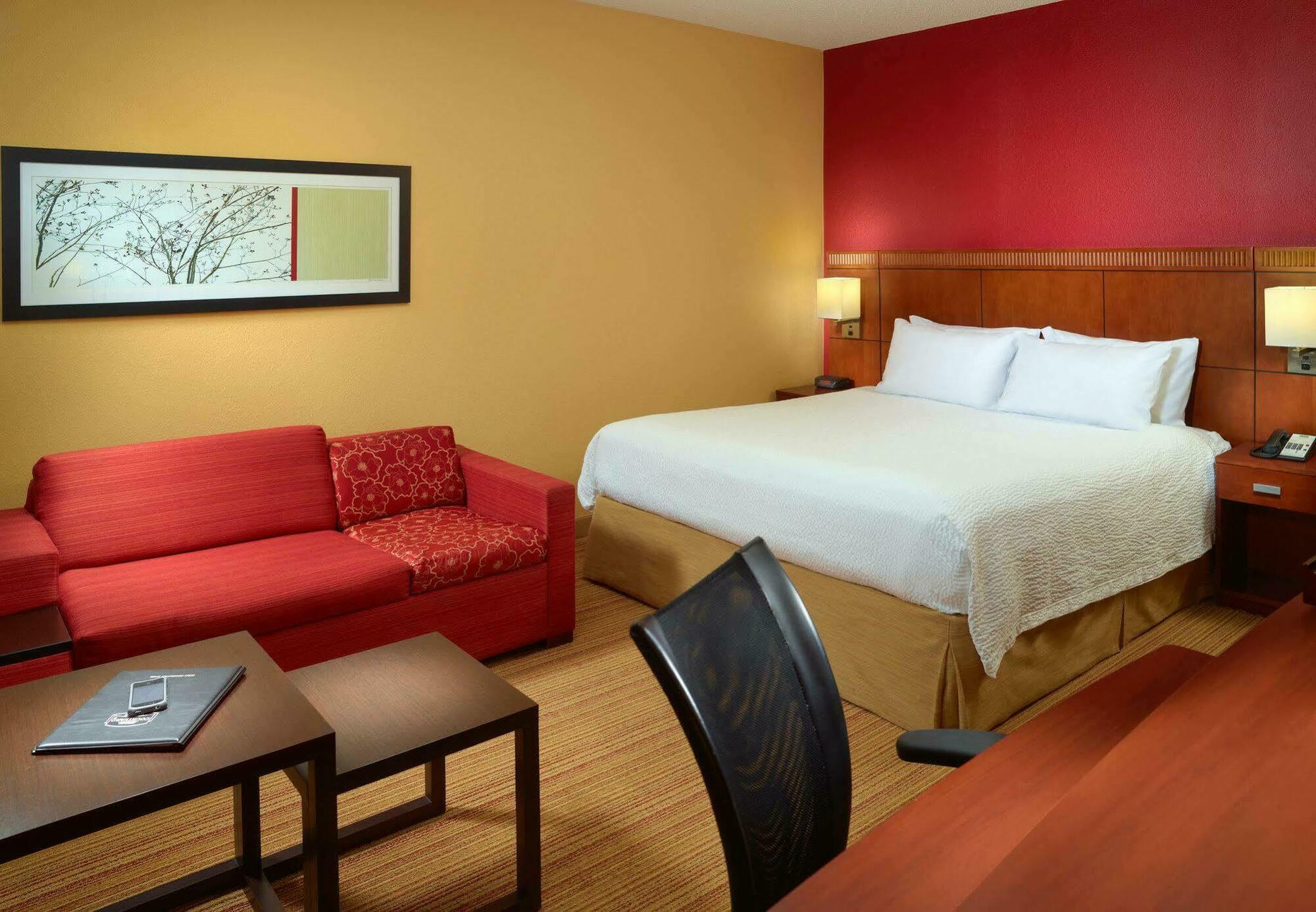 Courtyard By Marriott Jacksonville At The Mayo Clinic Campus/Beaches Екстериор снимка